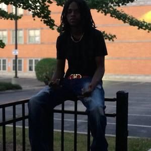 Meet your Posher, Dennis